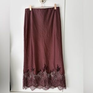 H&M Burgundy Satin Lace Trim Midi Slip Skirt NWT Size S 🤎